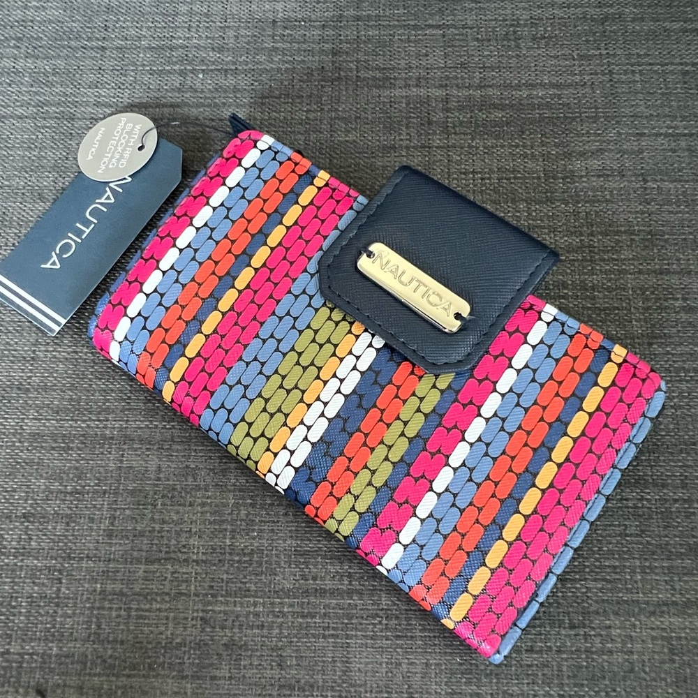 NWT NAUTICA RFID WALLET CARDHOLDER ORGANIZER CASE